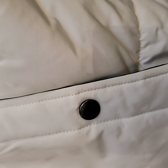 Gorgeous Ivory Black & Gray Quilted Vest - Picture 3 of 12